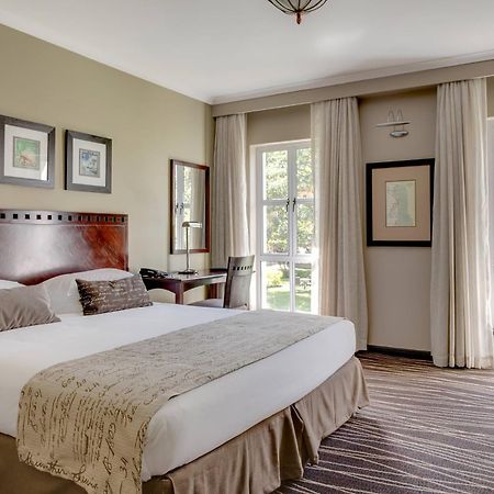 Protea Hotel By Marriott Blantyre Ryalls Esterno foto