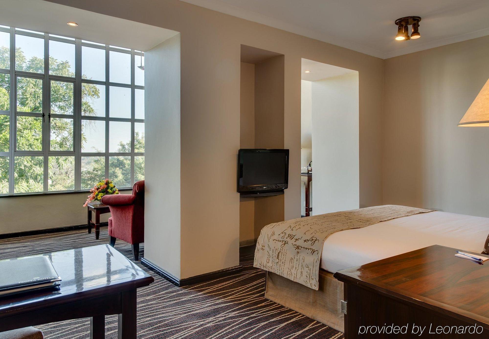 Protea Hotel By Marriott Blantyre Ryalls Esterno foto