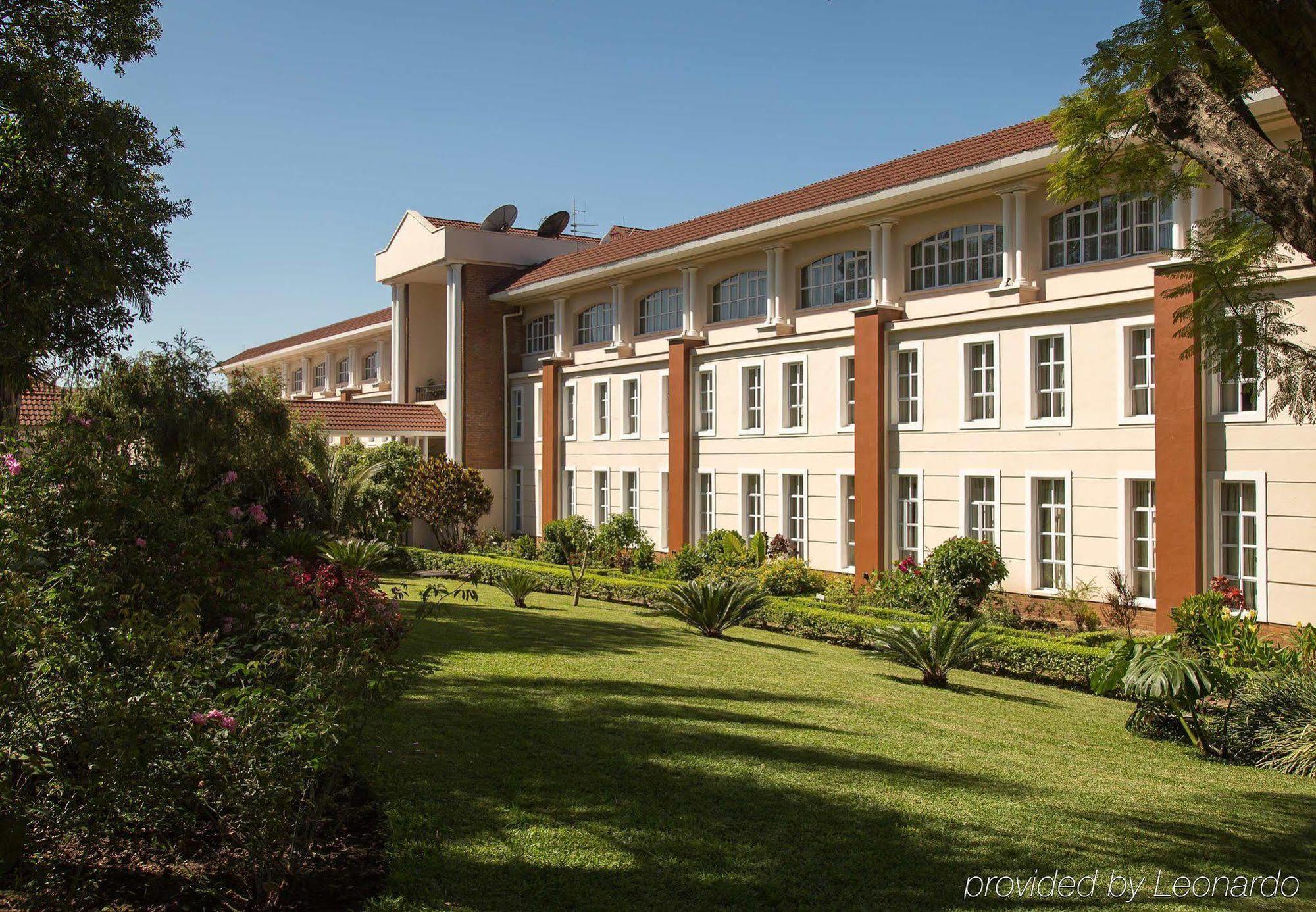 Protea Hotel By Marriott Blantyre Ryalls Esterno foto